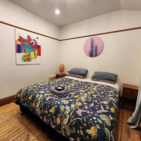 A Stone'S Throw From Town Main House Hotel Dunedin Eksteriør billede
